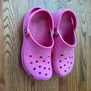 Crocs pink size 8